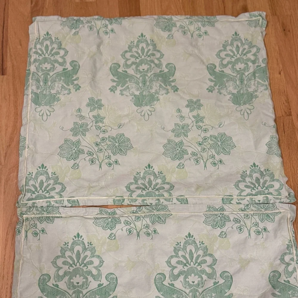 Pinzon 5  Pillow Cases  / Medallion Floral Portugal 100% Cotton